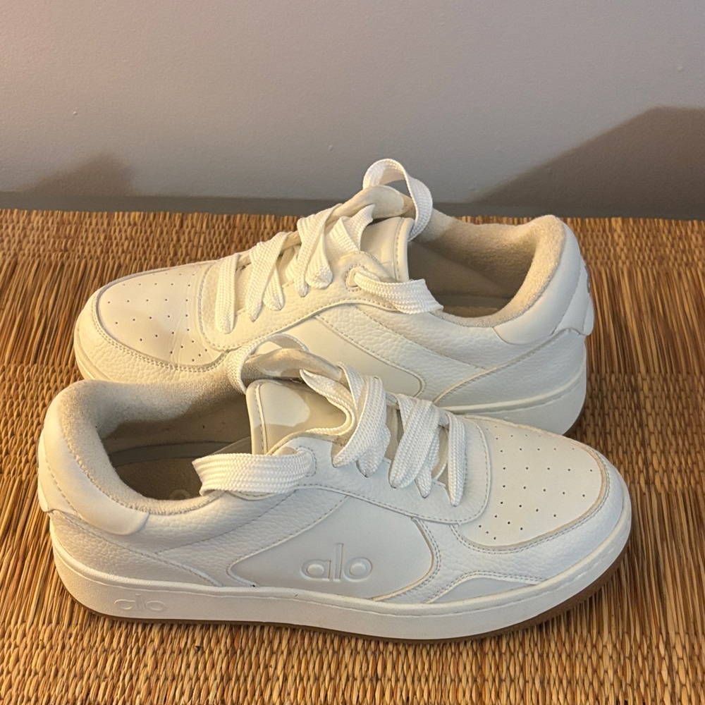 ALO Yoga White Low-Top Sneakers